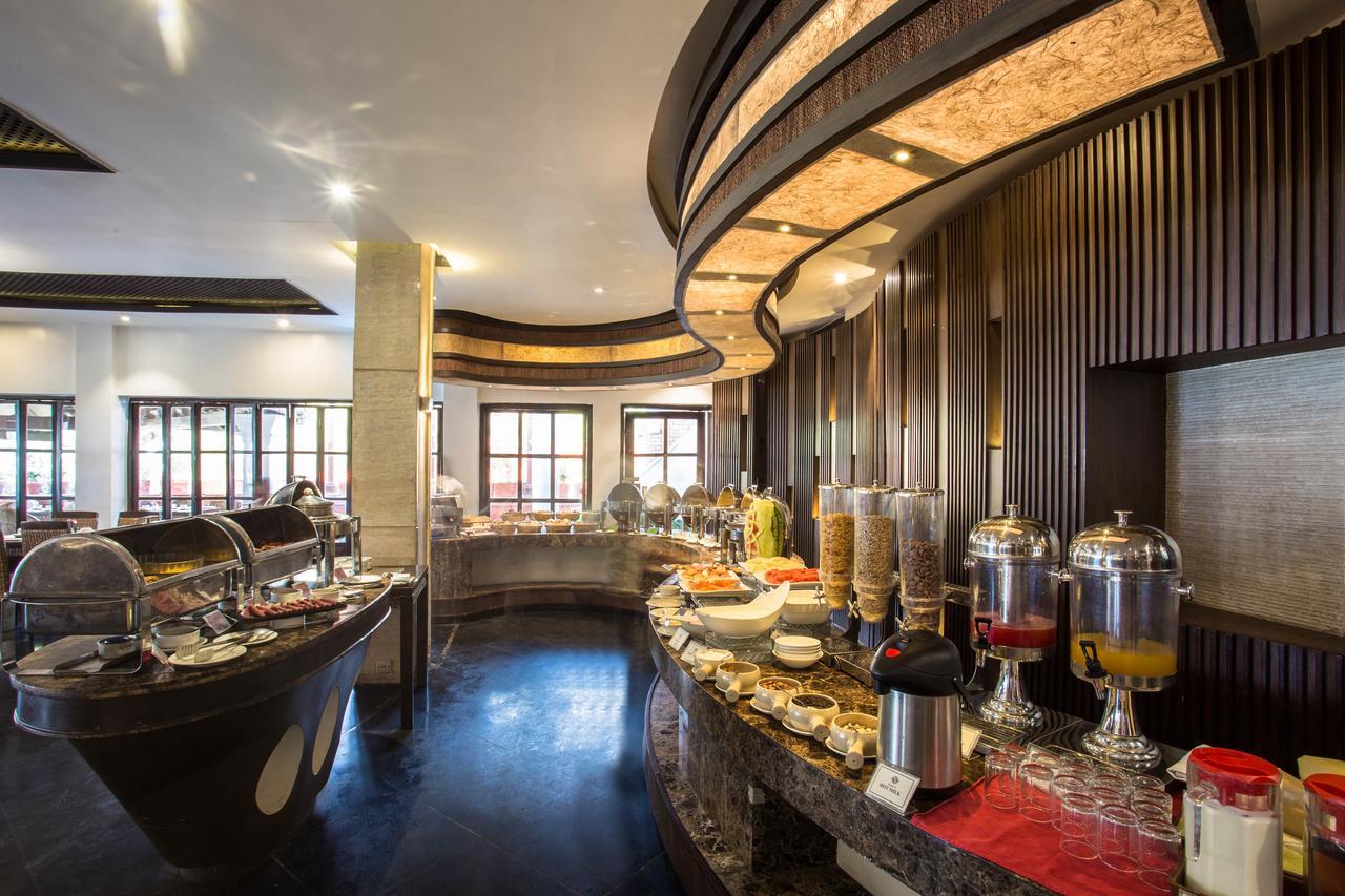Hotel Shangri-La, Катманду Экстерьер фото